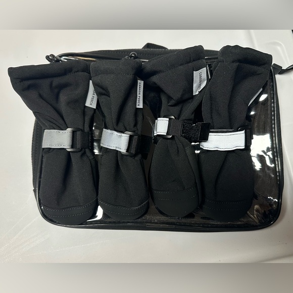 Canada Pooch NWOT Soft Shield Dog Boots sz 2 rain/snow protection original bag - Picture 3 of 13